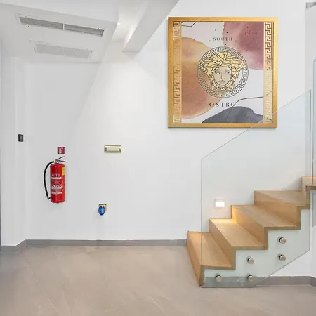 Medusa Villa *
